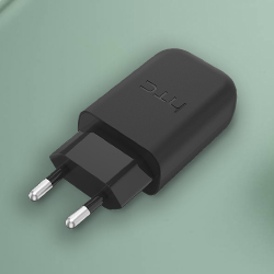 HTC Rapid Charger 3.0  в подарок при покупке HTC 10 и HTC 10 lifestyle в цвете Topaz Gold